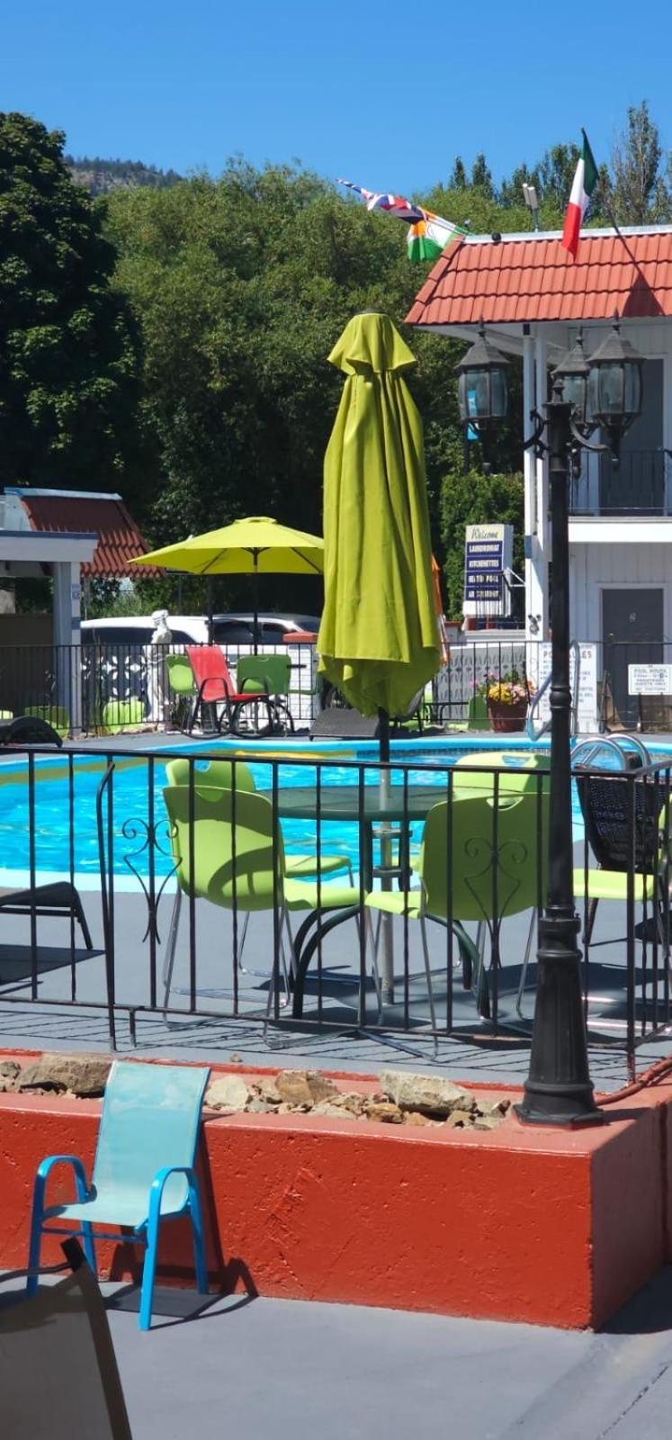 Riverside Motel Penticton Exteriér fotografie